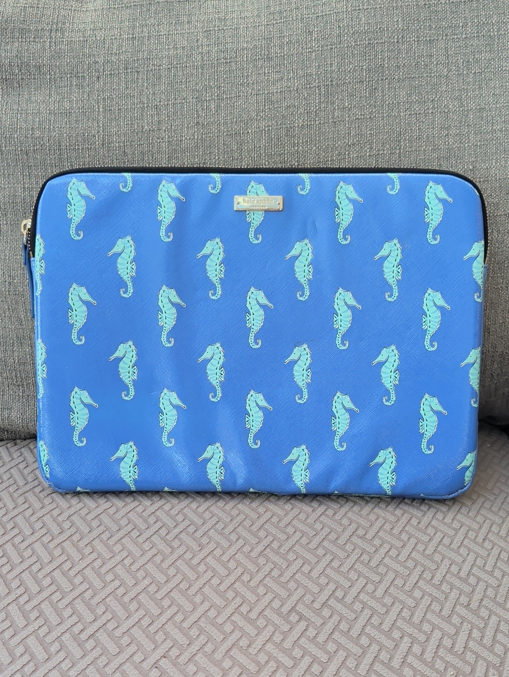Kate Spade New York Cedar Sea Horse Laptop Bag 13" EUC